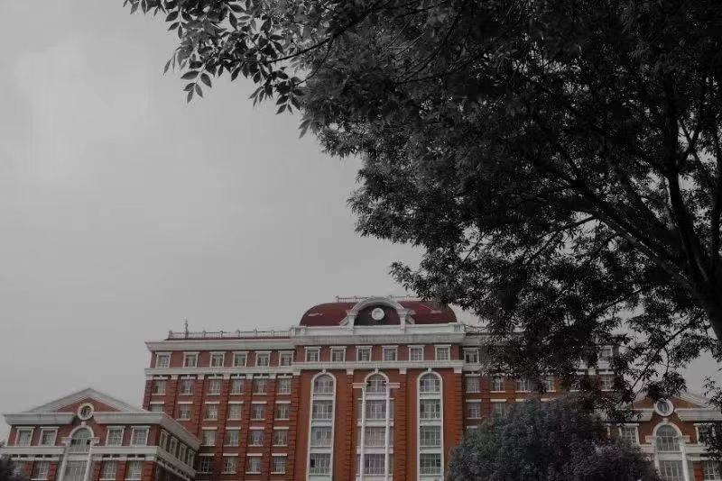 天津外国语大学