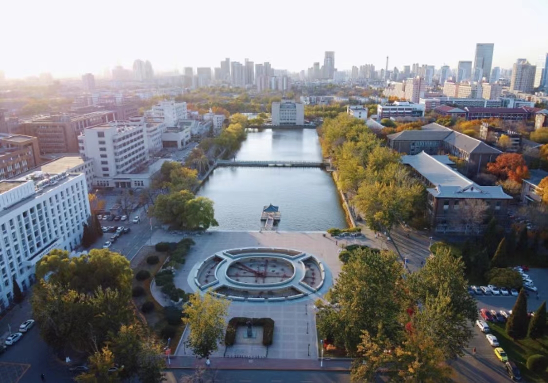 天津大学